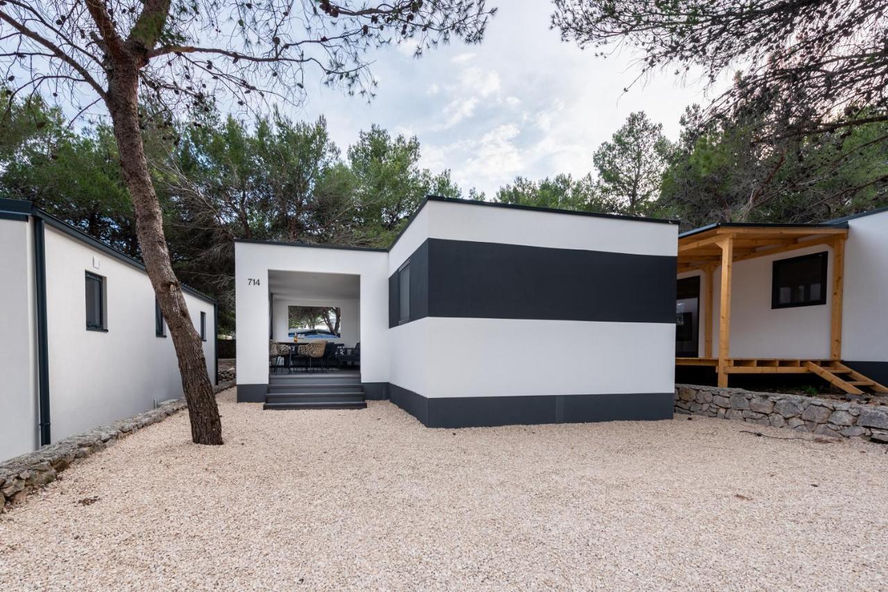 Luxury Mobile Home Pretty Green - Premium - Oaza Mira Resort -50 M From The Beach Драге Екстериор снимка