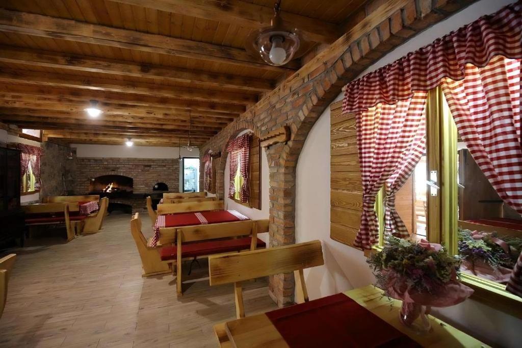 Luxury Mobile Home Pretty Green - Premium - Oaza Mira Resort -50 M From The Beach Драге Екстериор снимка
